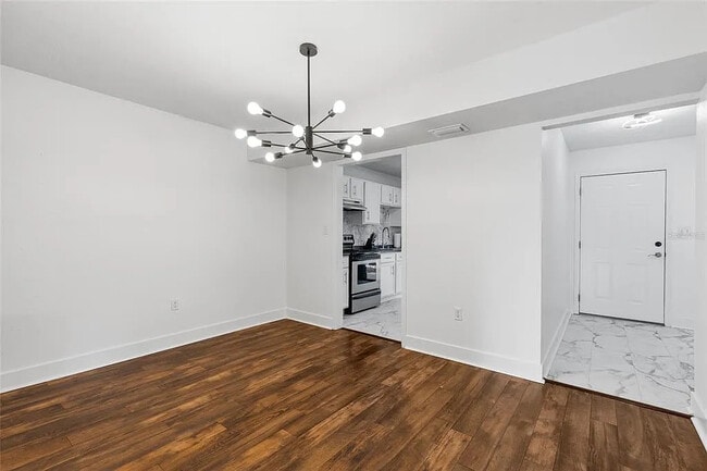 Dining Room - 507 NW 39th Rd