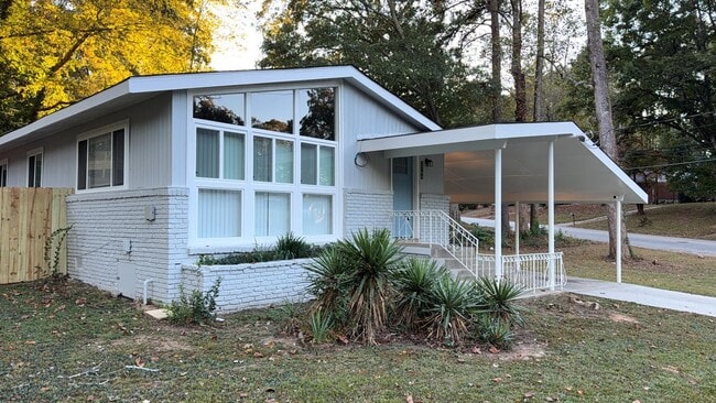 Building Photo - 2764 Plantation Dr