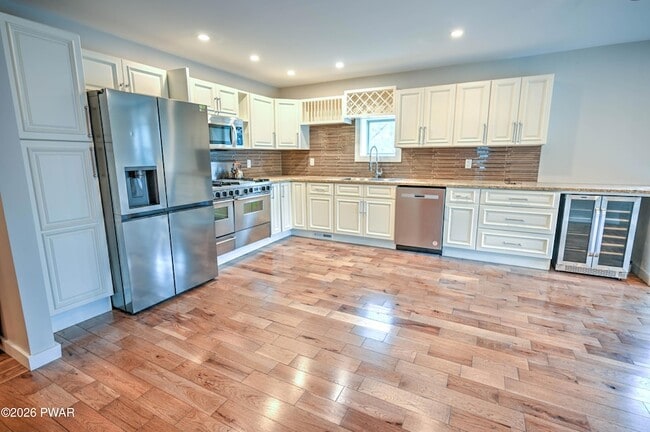 Foto del edificio - 628 Hudson St