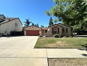 Building Photo - 4441 W Elowin Ave