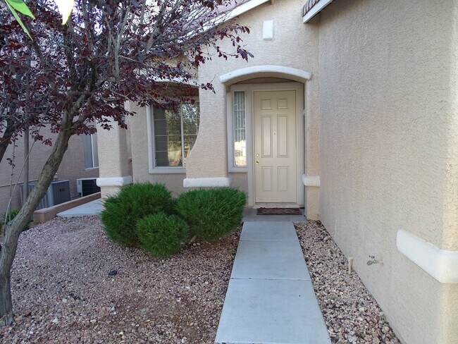 Foto del edificio - 4 Bedroom Home In Gated Community