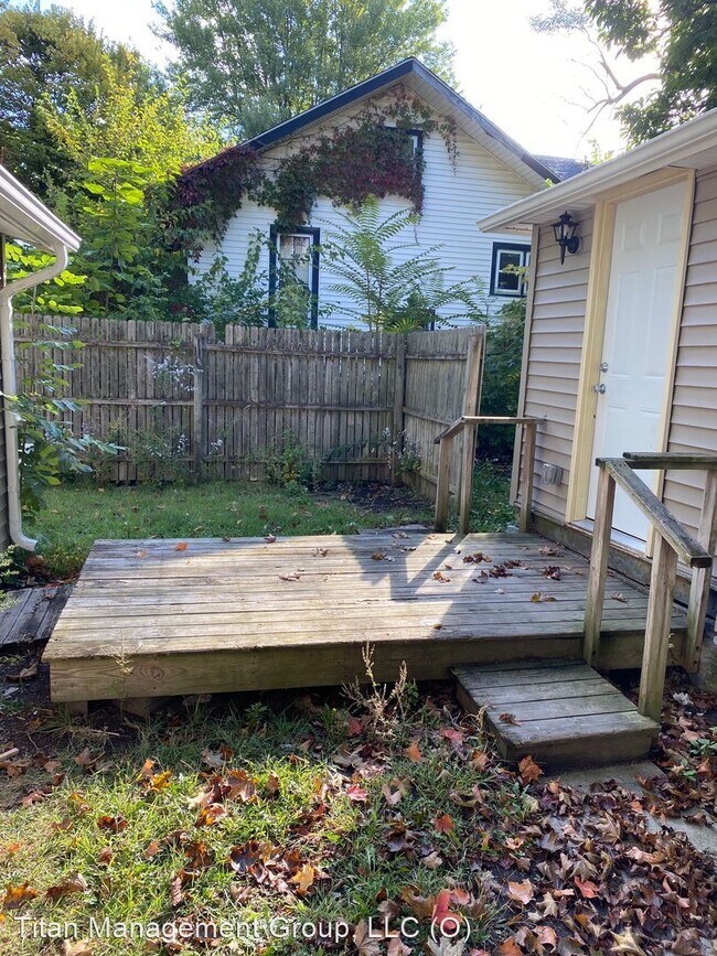 Building Photo - 3 br, 2 bath House - 1402 Kossuth St
