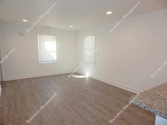 Building Photo - 395 Westchester Blvd NW