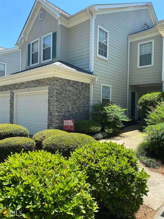 Building Photo - 507 Peachtree Club Dr