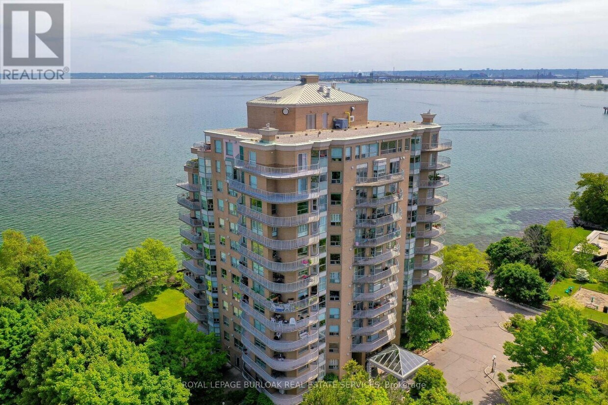Primary Photo - 2190-2190 Lakeshore Rd.