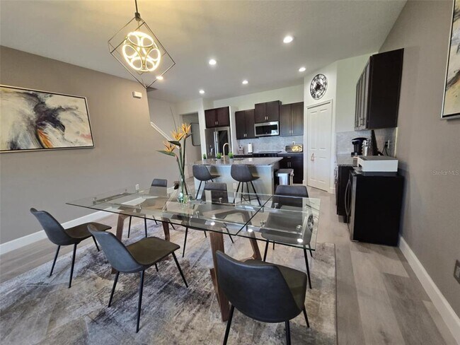 Foto del edificio - 4634 Willet Cooper Ct