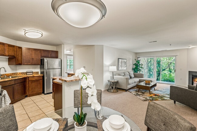 La sala de estar del Landmark At Hatchery Hill - The Landmark at Hatchery Hill