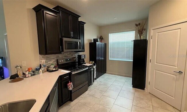 Foto del edificio - 5321 Amersham Ln