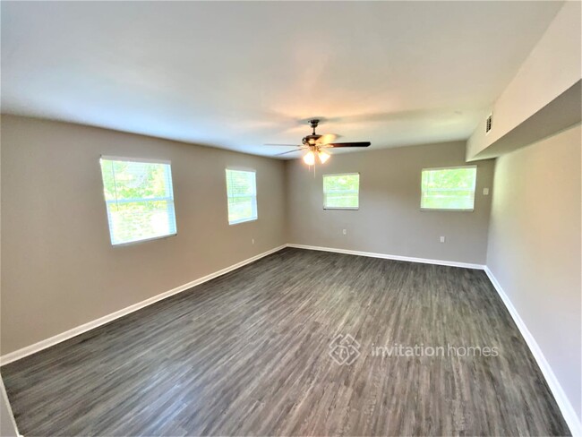 Building Photo - 6477 Cooper Ln