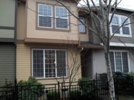 Primary Photo - 1115 SE Alika Ave