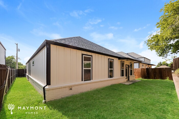 Foto del edificio - Farmhouse Style 4-Bedroom Home