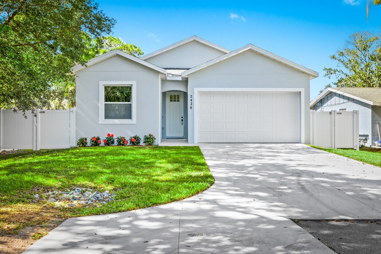 Photo - 2420 Valentine St (Sarasota, FL)