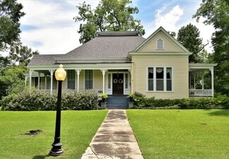 Building Photo - 321 W Barbour St