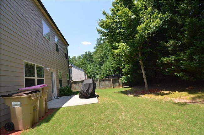 Building Photo - 3195 Carrick Rd
