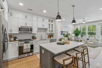 Building Photo - The Lodges of Huntersville