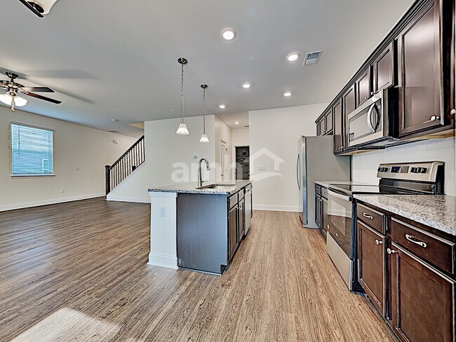 Building Photo - 129 Sweetgum Drive