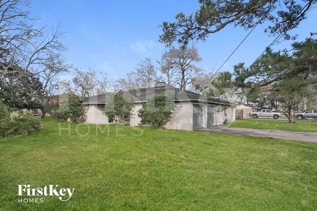 Building Photo - 2505 Texas Ave