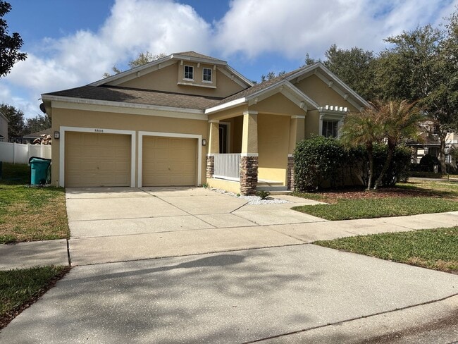 Photo - Beautiful 4-Bedroom Home in the Gated Water’s Edge Community/Lake Nona