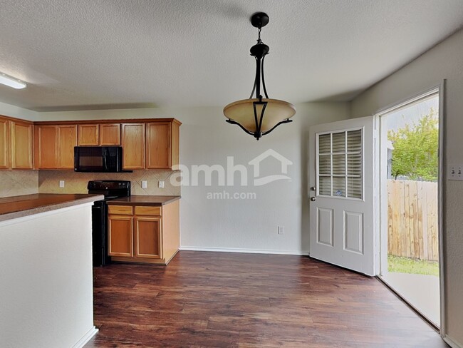 Building Photo - 14117 Cochise Dr