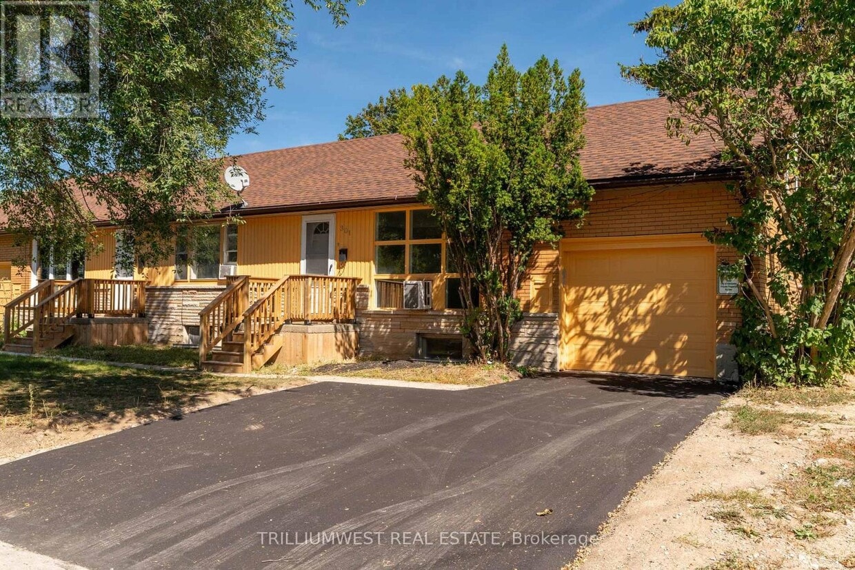 Photo principale - 301 Franklin St N