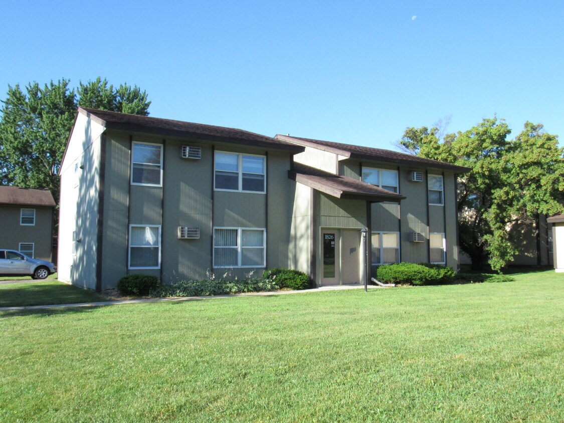 1820 37th St NW Unit C, Rochester, MN 55901 Apartment for Rent in Rochester, MN