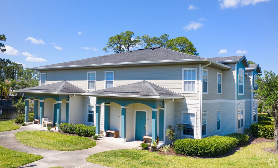 Hawthorne Village - 3900 Yorktowne Blvd Port Orange, FL 32129