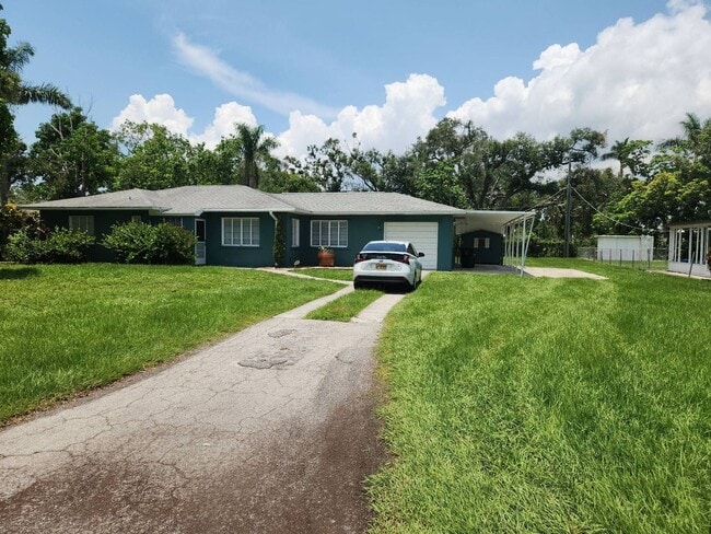 Photo - 1662 Houston Dr House