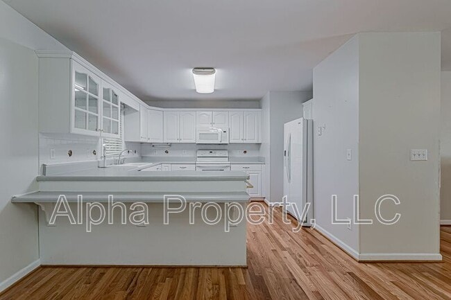Building Photo - 300 Indian Trail