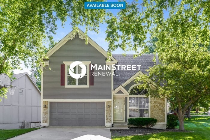 Primary Photo - 4 Bedroom Pet-Friendly Home in Olathe, KS ...