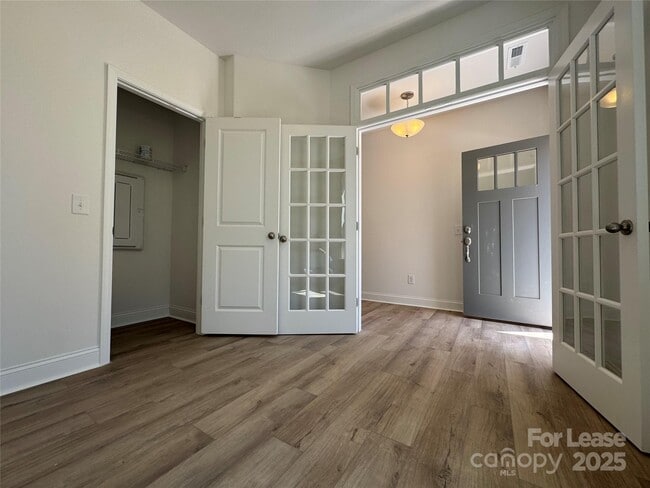 Building Photo - 5009 Layman Dr