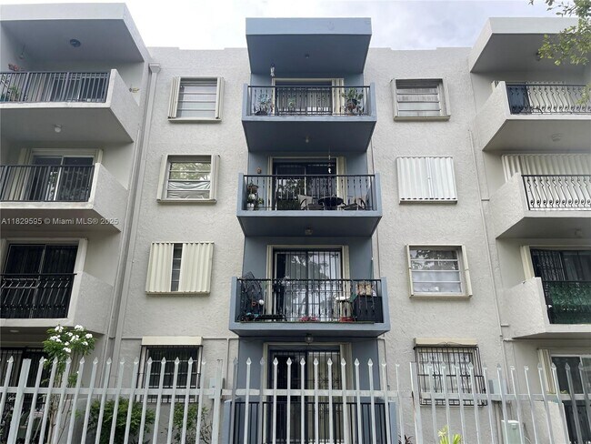 Foto del edificio - 3181 SW 13th St