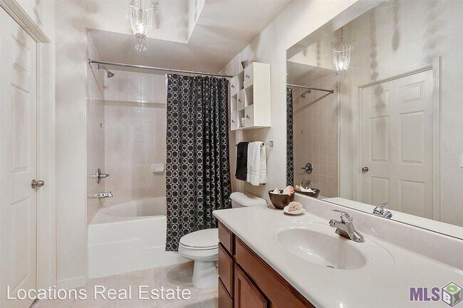 Foto del edificio - 1 br, 1 bath House - 6767 Corporate Blvd