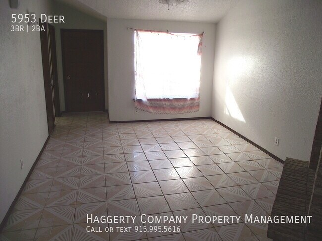 Foto del edificio - 5953 Deer-