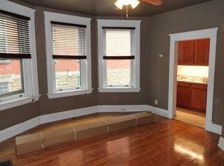 Building Photo - 2326 Ashland Ave
