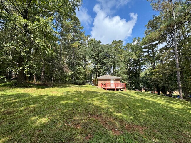 Foto del edificio - 2289 Addison Rd NE