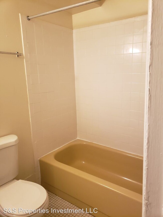 Foto del edificio - 2415 Allenbrook Dr