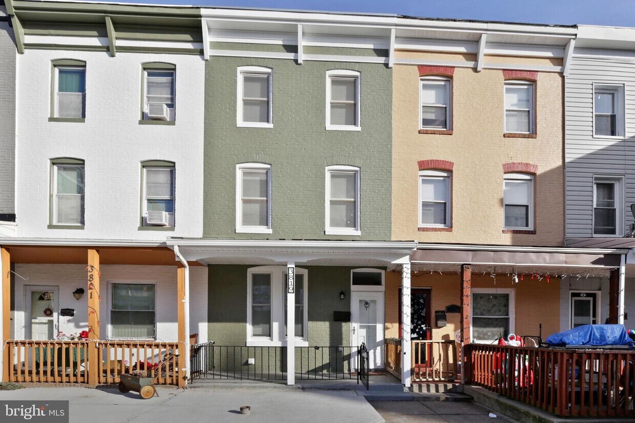 3819 Roland Ave, Baltimore, MD 21211 Townhome Rentals in Baltimore MD
