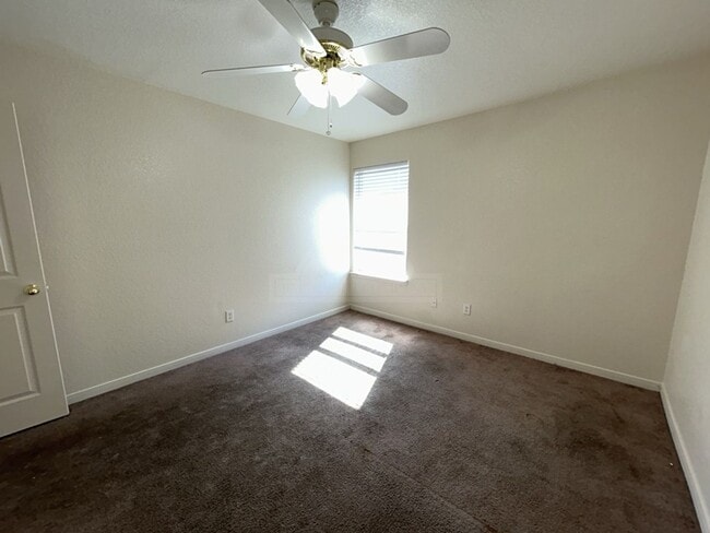 Foto del edificio - 308 Cedar Ridge Dr