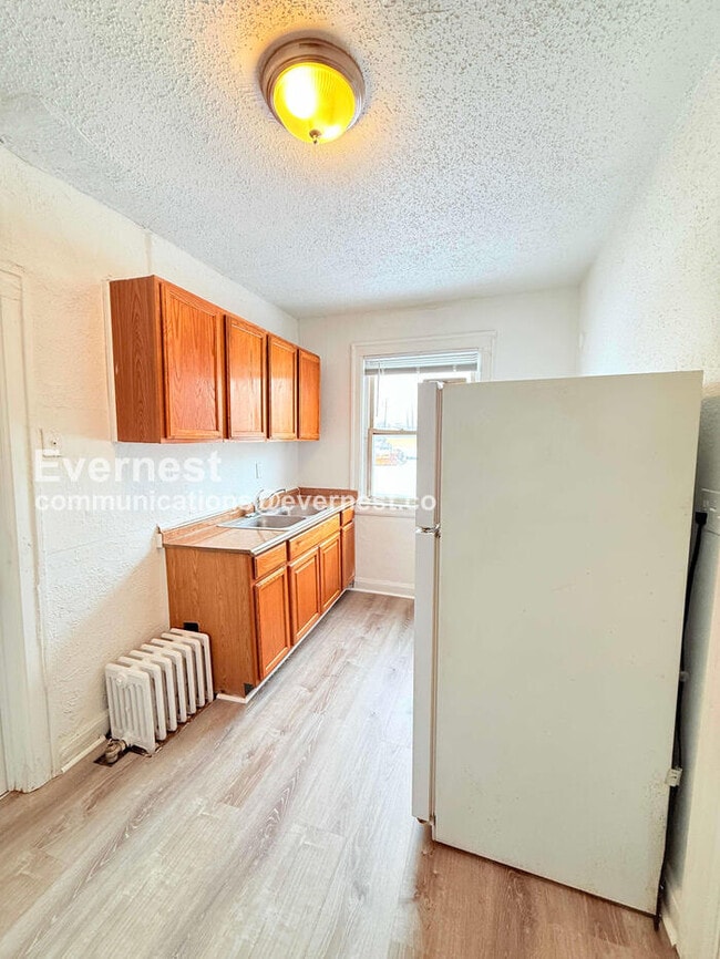 Building Photo - 13909 Hartwell St