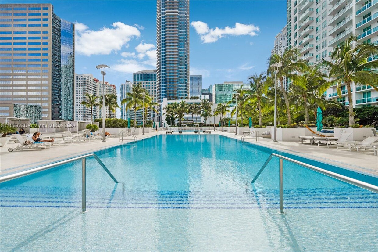 Foto principal - 950 Brickell Bay Dr