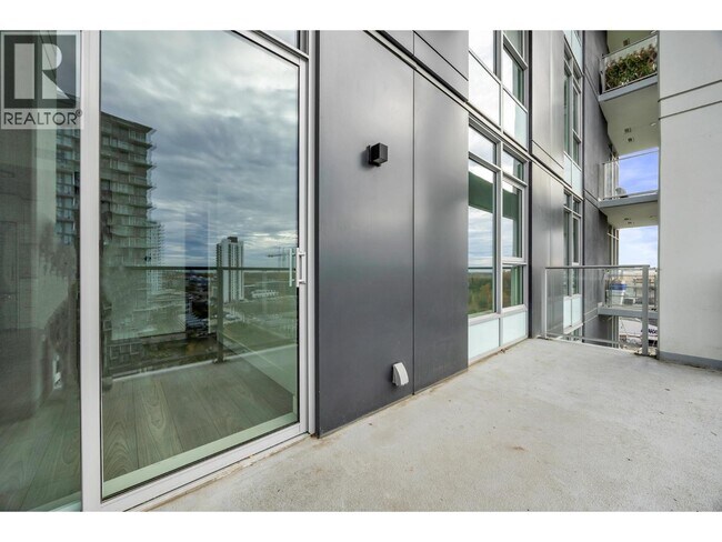 Building Photo - 8570 Rivergrass Dr