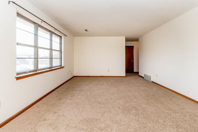 Building Photo - 1609-1611-1611 Handley Pl