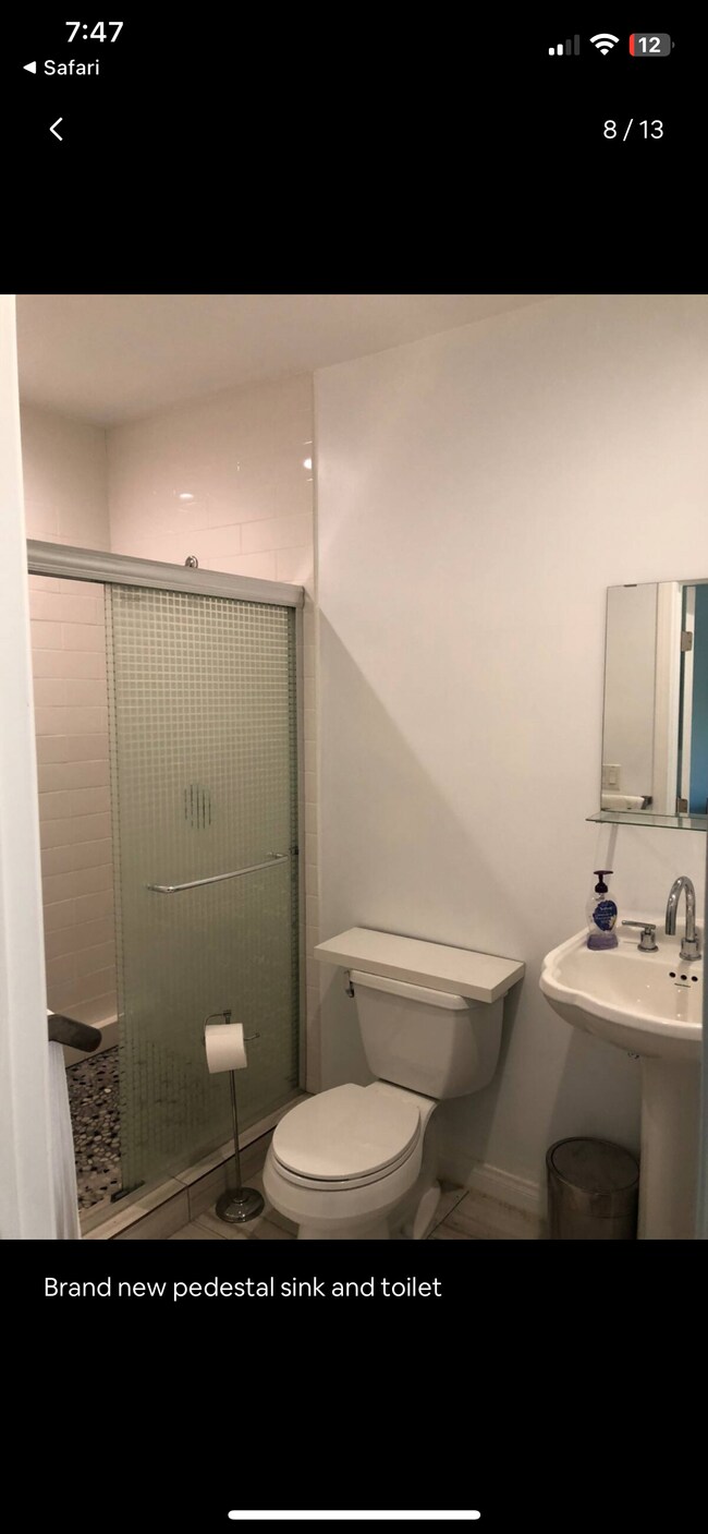 5704 Noble Ave Unit Sherman oaks retreat, Van Nuys, CA 91411