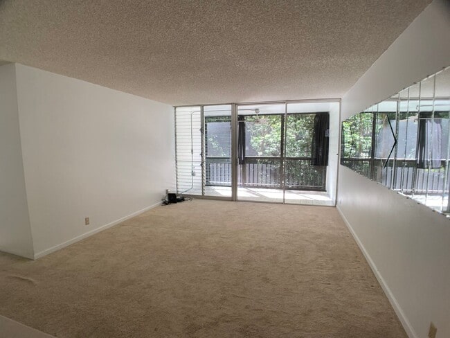 Foto del edificio - $2100/mo 2BR/1BA/2PKG, Mililani (Waikalani...