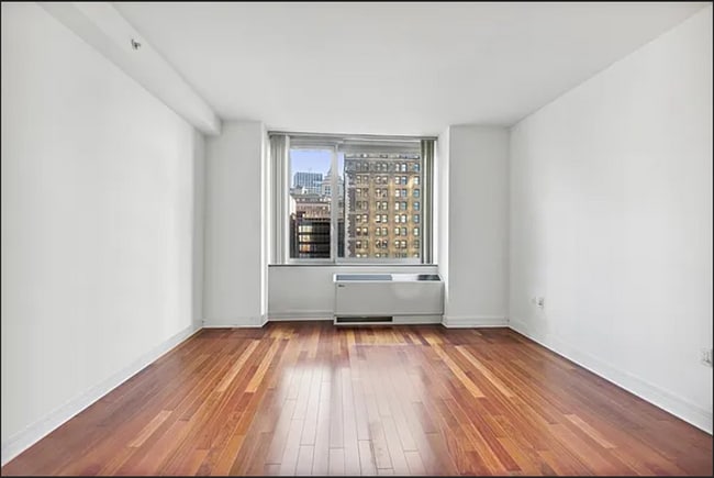 Master bedroom - 30 West St