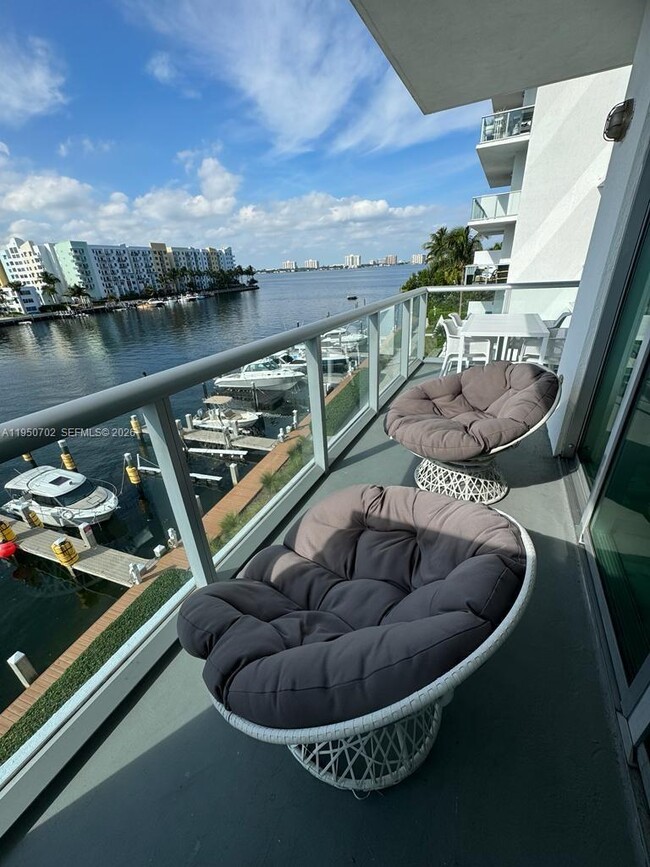 Building Photo - 7928 East Dr