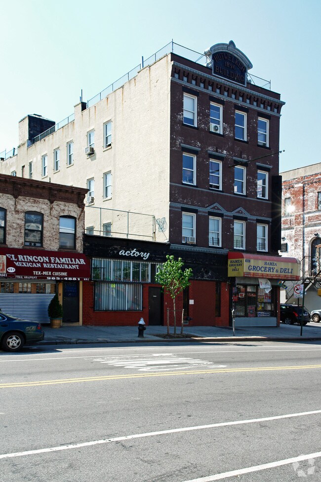 Building Photo - 655 5th Ave