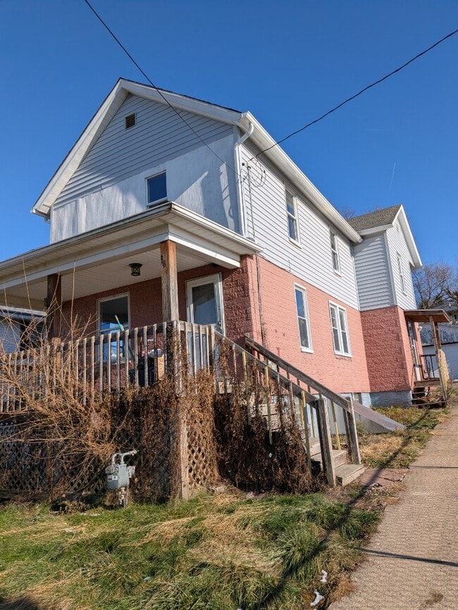 Building Photo - 330 Shady Ave