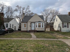 Building Photo - 18927 Westmoreland Rd