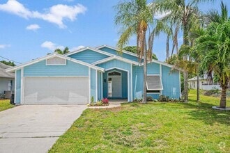 Building Photo - 6321 Pompano St